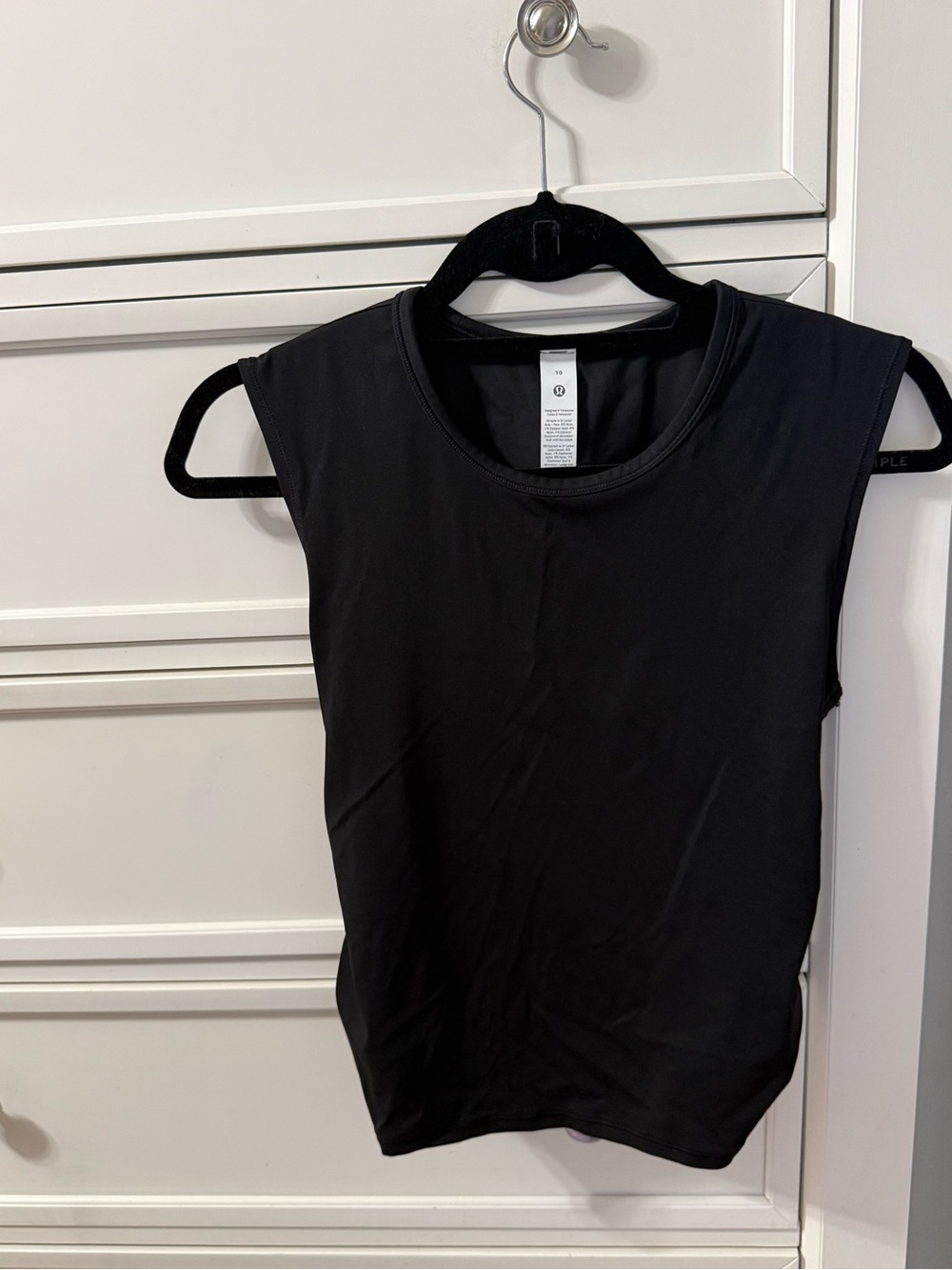 Lululemon All air Takes Twist Back Tank